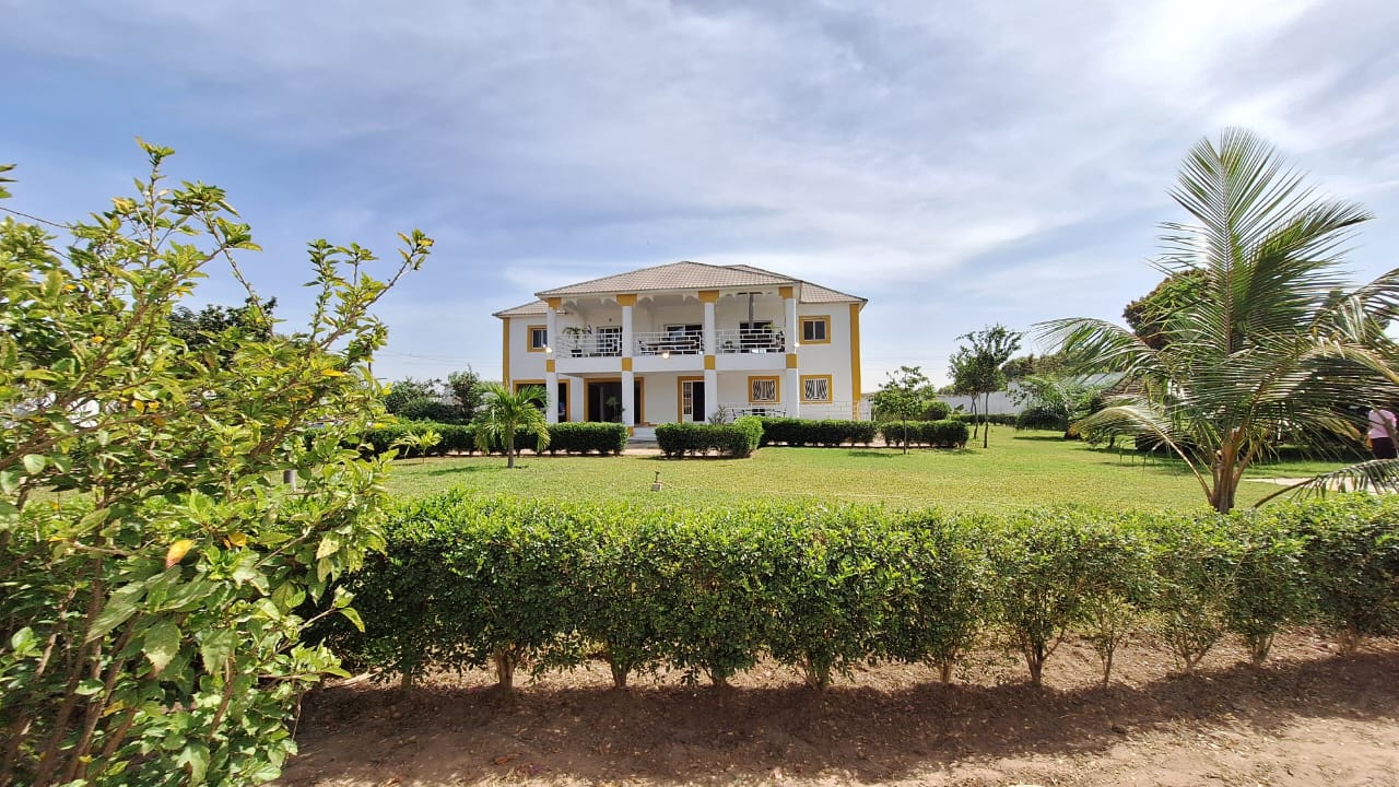 Stunning Fully Furnished 2-storey Villa