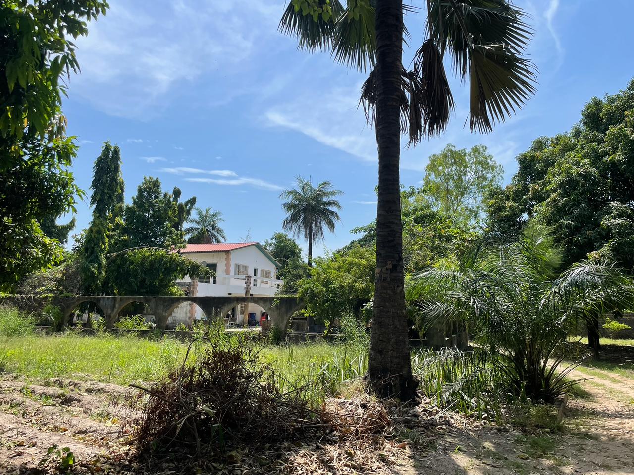 Two-Storey House on 3500 m2 plot