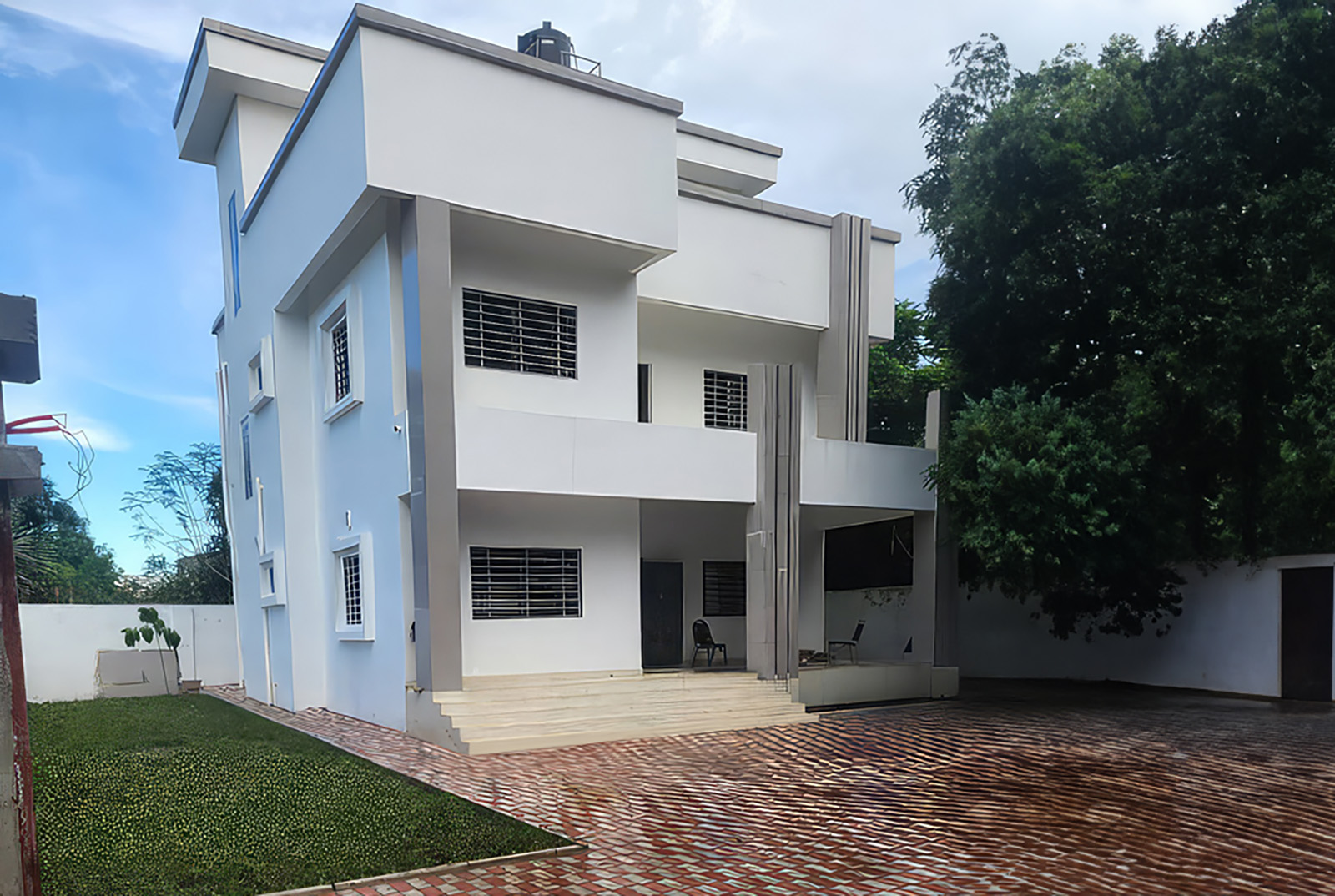 Luxury 5 Bedroom Villa for Sale