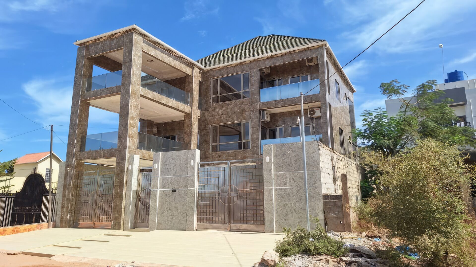 Exclusive Premium 8 Bedroom Villa for Sale/Rent