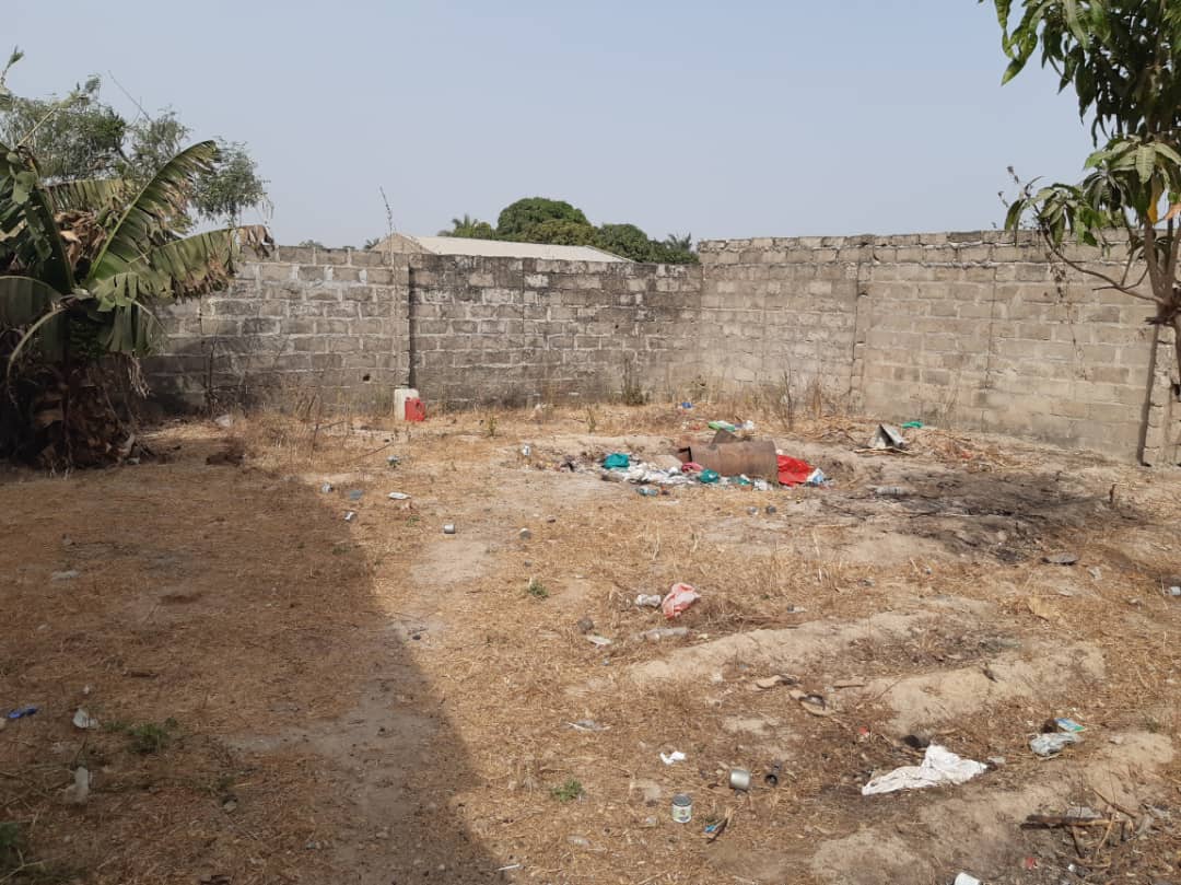 land for sale at kololi in the Gambia 20 x 25 meters for D4MILLION