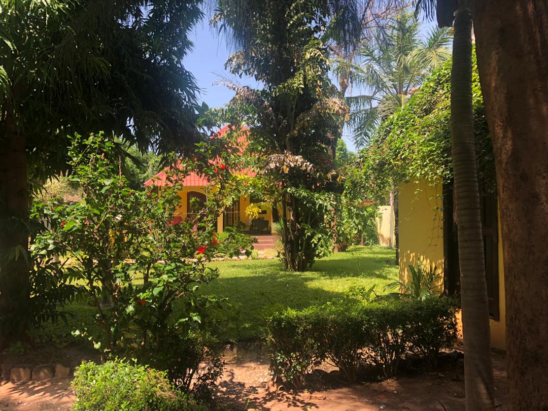 SEAVIEW PROPERTY FOR SALE AT BATOKUNKU WITH A STRUCTURE