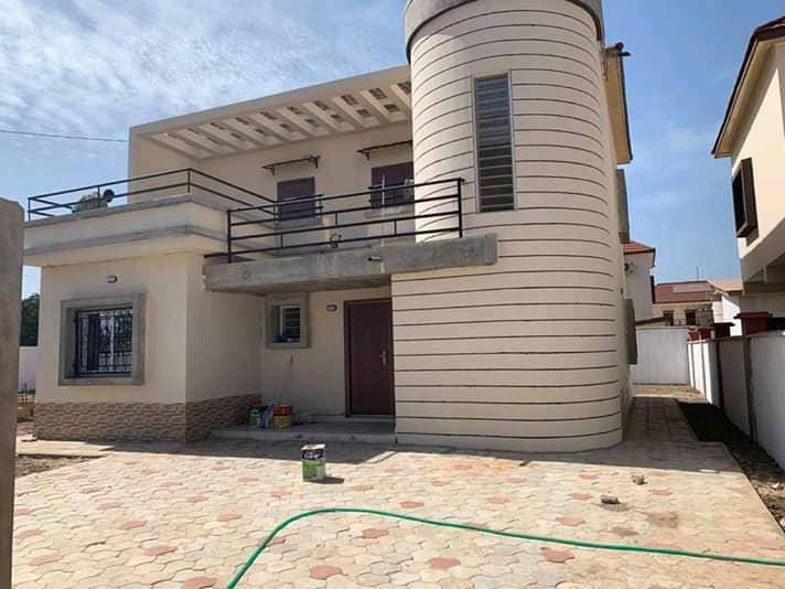 Three bedrooms house for sale at paradise view