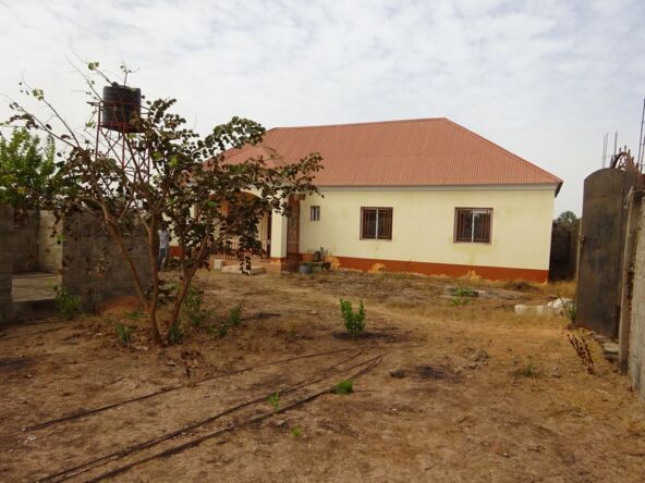 Tujereng house for sale